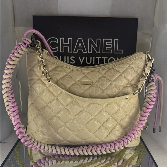Kate Spade Quilted Beige and Pink Shoulder Bag - Picture 4 of 12
